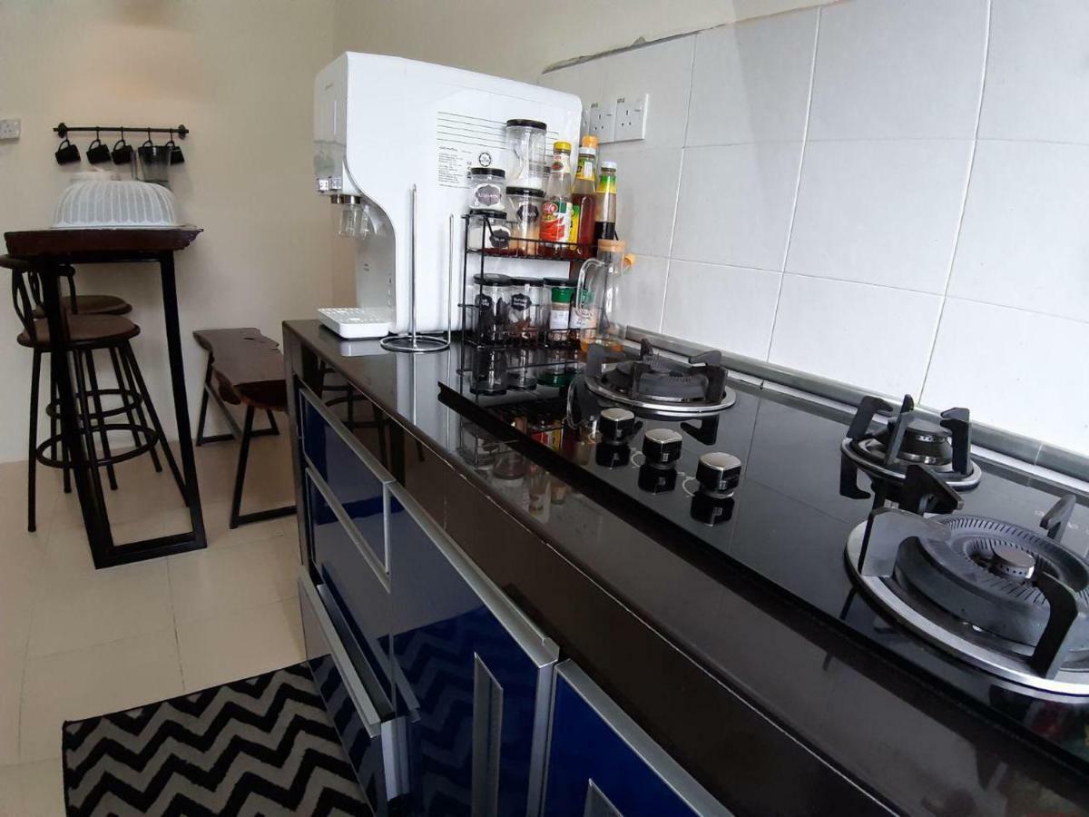 Orchidd Homestay Gambang Buitenkant foto