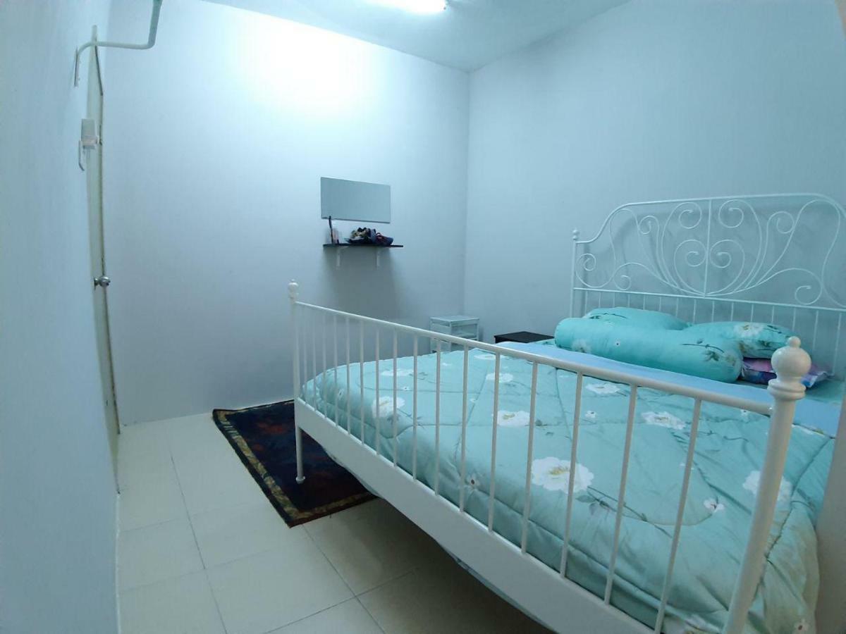 Orchidd Homestay Gambang Buitenkant foto